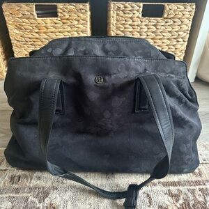 Lululemon Black Jacquard Tote